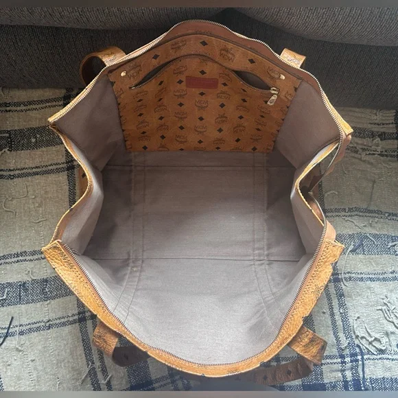 MCM Munchen Cognac Visetos Signature Leather and Canvas XXL Travel Tote Bag RARE - Picture 11 of 14